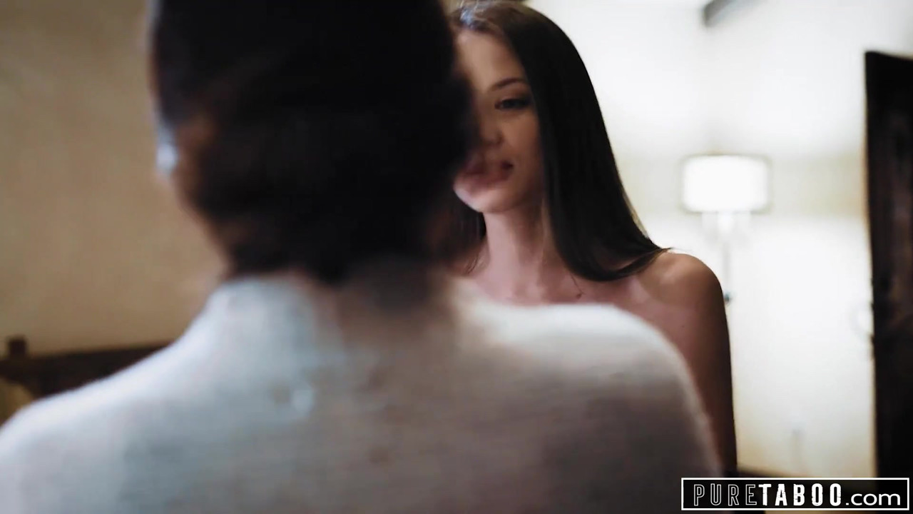 継母と継父と捕まる純粋なタブー、カイラー・クインが参加