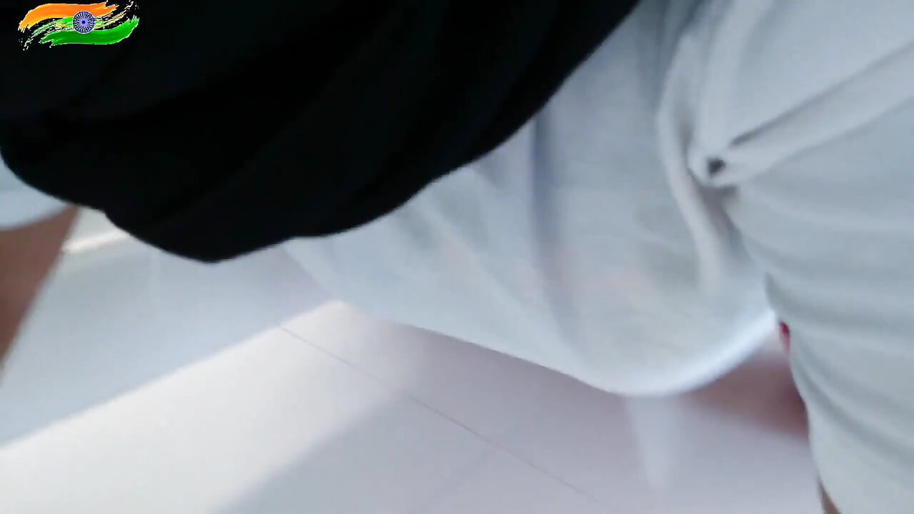 Indonesia musulmana sexy mujer traída a casa para follar - grandota culona y grandes tetas