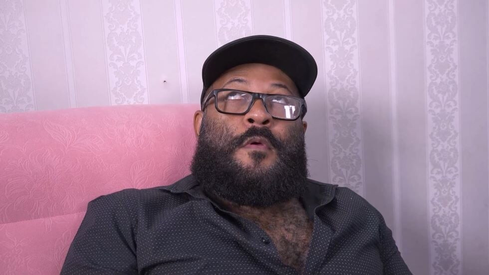 妻はとても迷惑で、元カノと付き合っていた頃のことを思い出しました