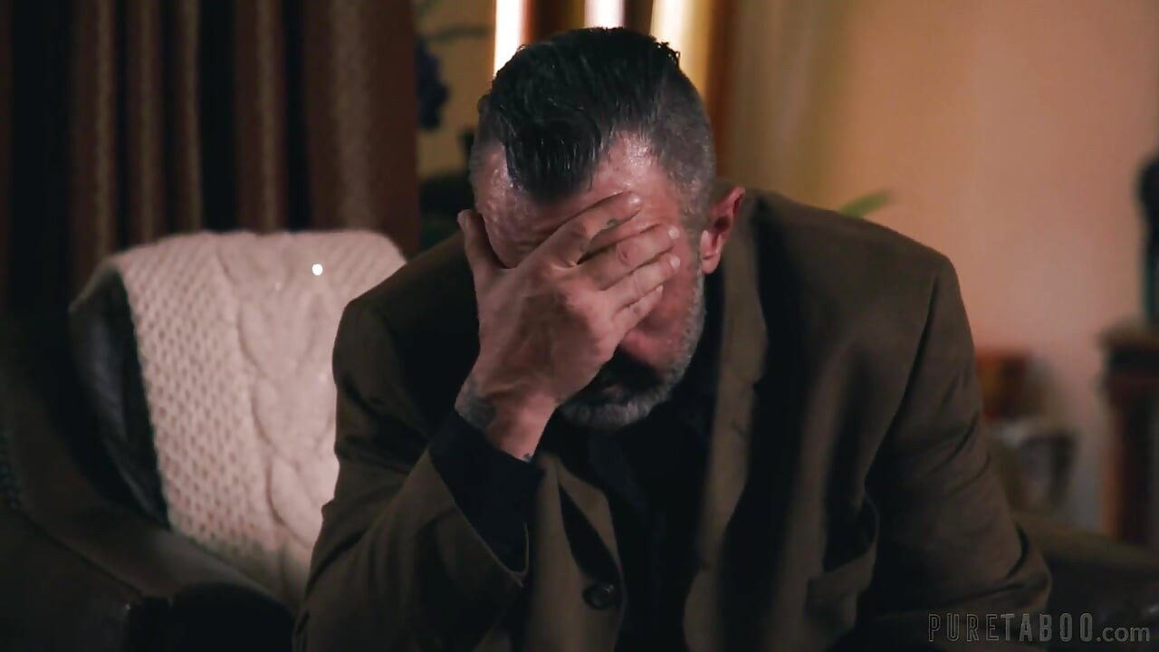 Pure Taboo Drobná lesbička Jane Wilde Musí mít sex s mužem, aby se získala