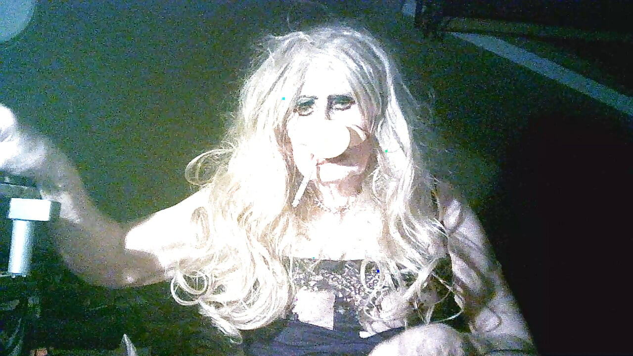 PIg snout humiliation for  old smoking  fuckpig slag, Sarah