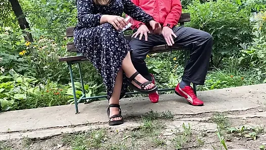 Daha fazla uzatmadan: olgun bir üvey anne için sadece boşal