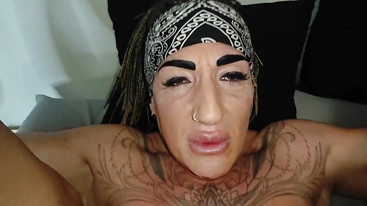 ينيك كسي العملاق بعد أن أضخمه حتى ينفجر