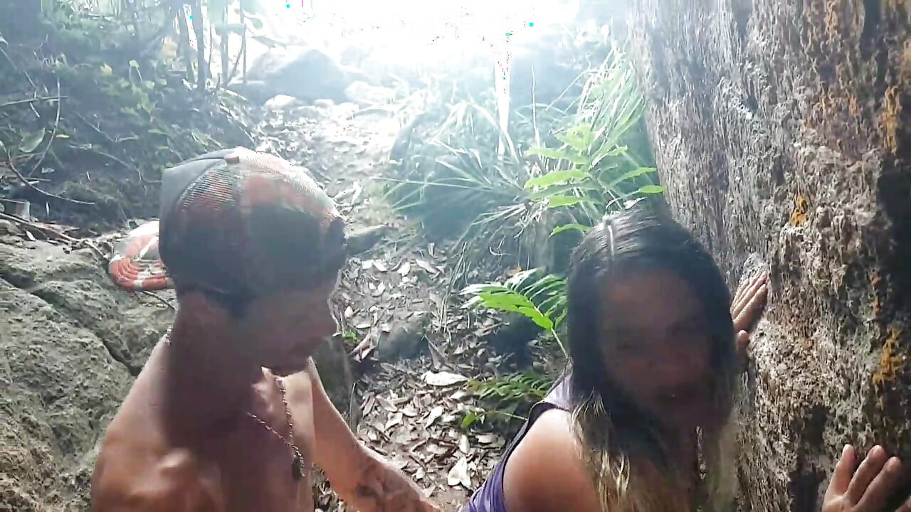 Alex Lima und Bruxo Fire taten sich zusammen, um Paty Butt eine Rolle zu geben