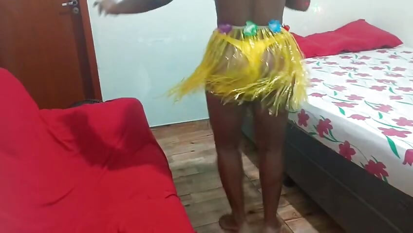 Amatorski karnawał 2026 z gorącą czarną kobietą i ładnym wielkim kutasem