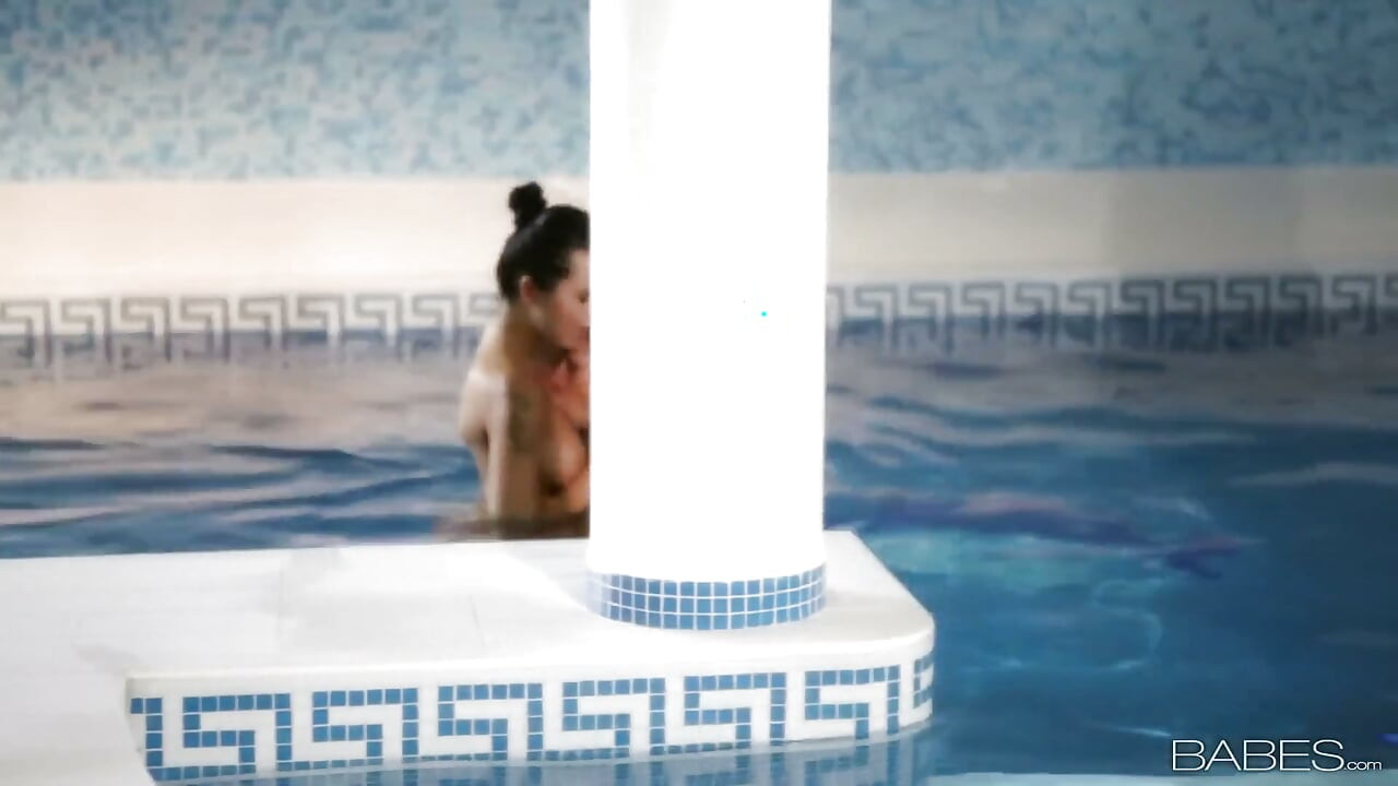 Babes - Euro Mia Manarote & Sabby Dive Directly Into the Deep Pool End for Wet Doggystyle Action