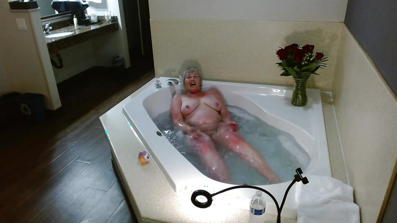 1278 Hotelska soba Jacuzzi JOI iz Seksi kao pakao Dawnskye1962