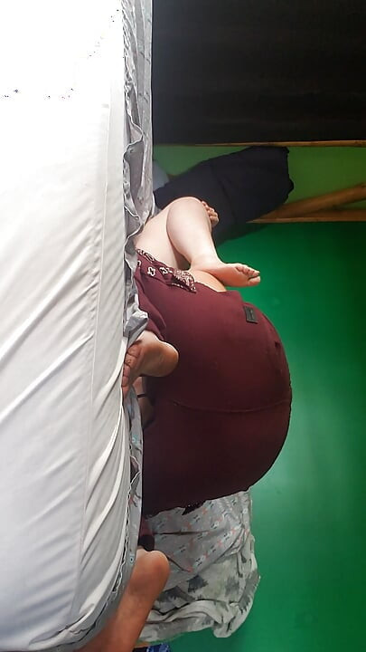 Bandits808 pounds pumps my Pussy