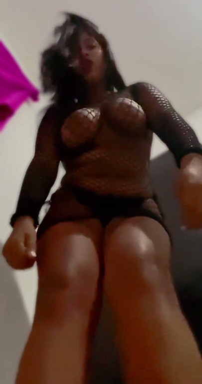 Solo Goonitas Bathroom Funtime 2