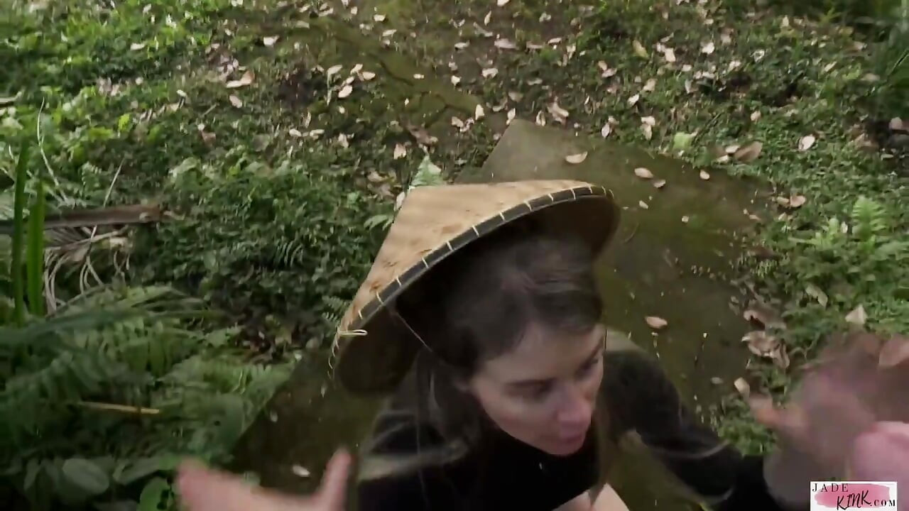 Iubita curvă a vrut să mă sugă și am făcut-o fericită - Jade Kink