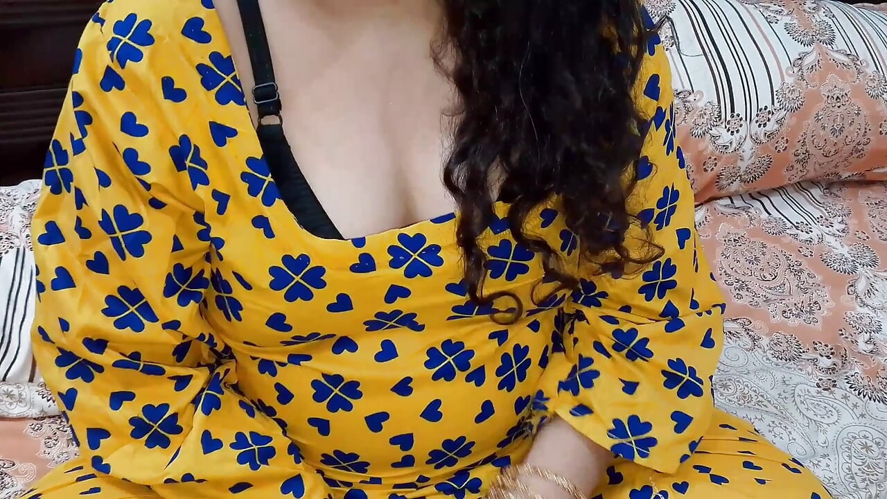 Sexig Bhabhi visade avsiktligt sin behåremsa för svåger