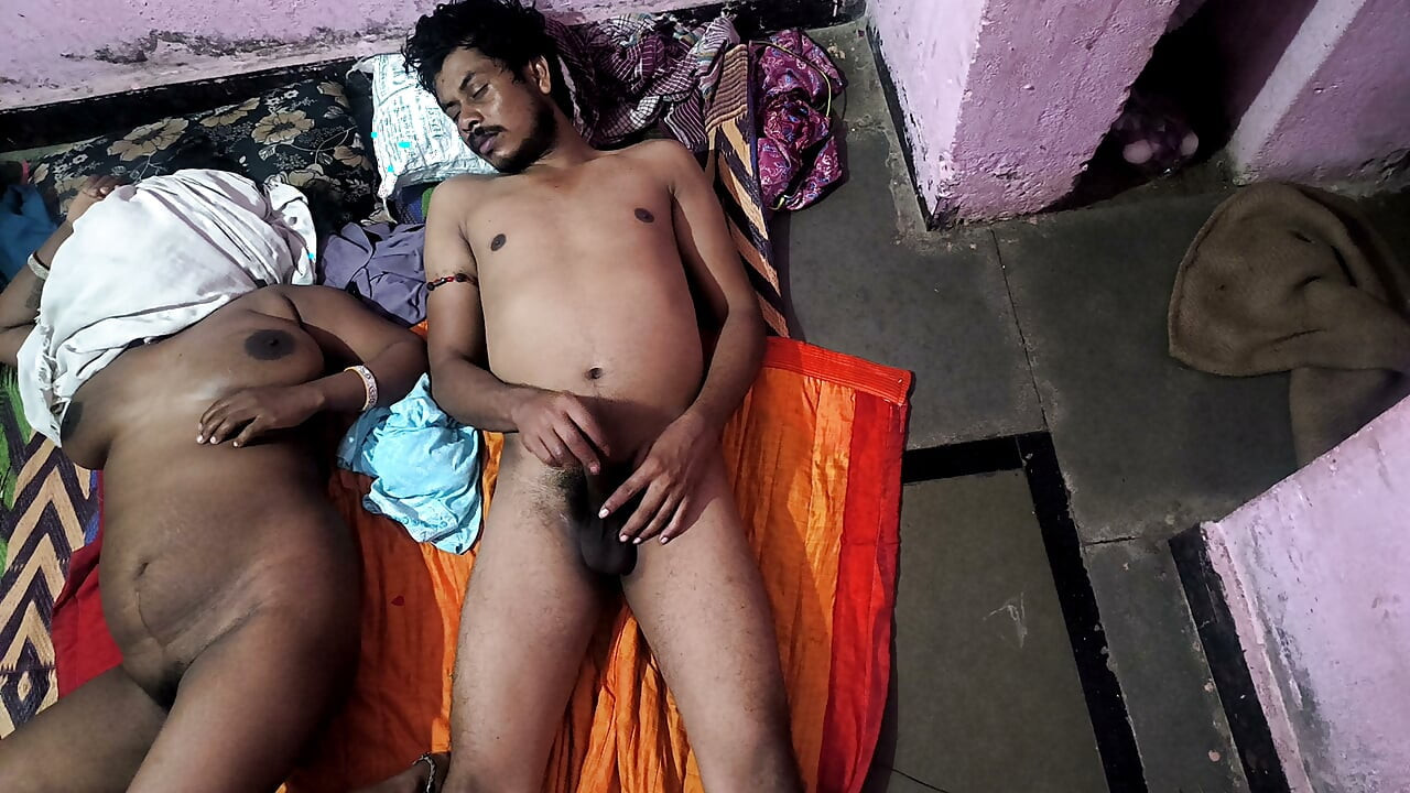 Baap ne sauteli beti ko jabbardasti chod diya