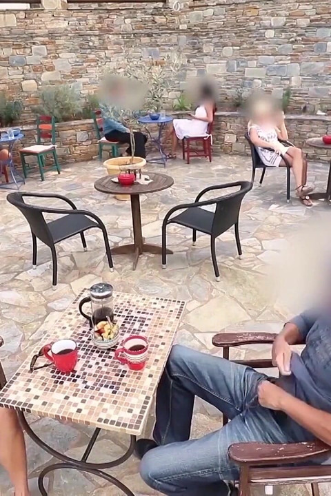 ¿Apuesta que te follaré en el restaurante?