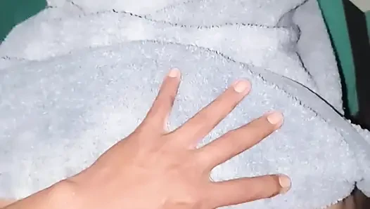 Duschen mit ihrer Schwägerin
