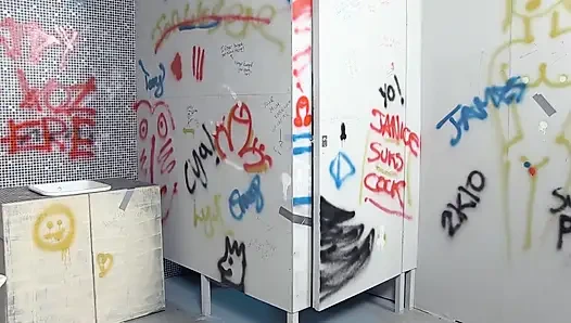 Wunderschönes latina-schätzchen wird gefickt und sie liebt es