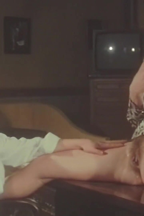The Psychologist Made Me Masturbate in Front of Her, and I Was Cured.