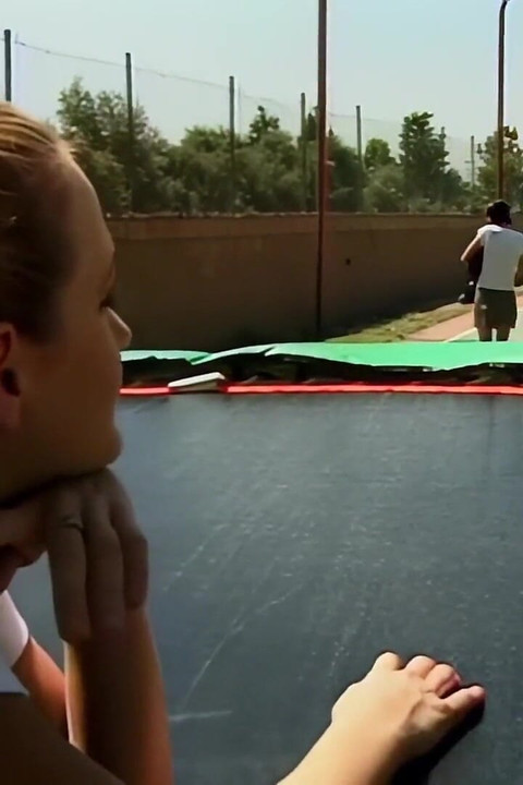 Лі Енн: Молода секс-богиня з ідеальним тілом, жорстко трахається біля басейну