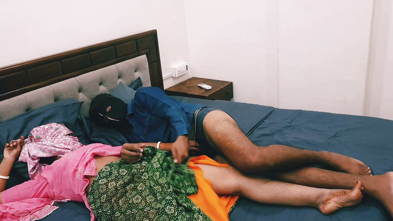 Meri girlfriend ke sath sex public place me  sex video.