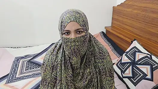 I found the master's wife alone and fucked her. part 01