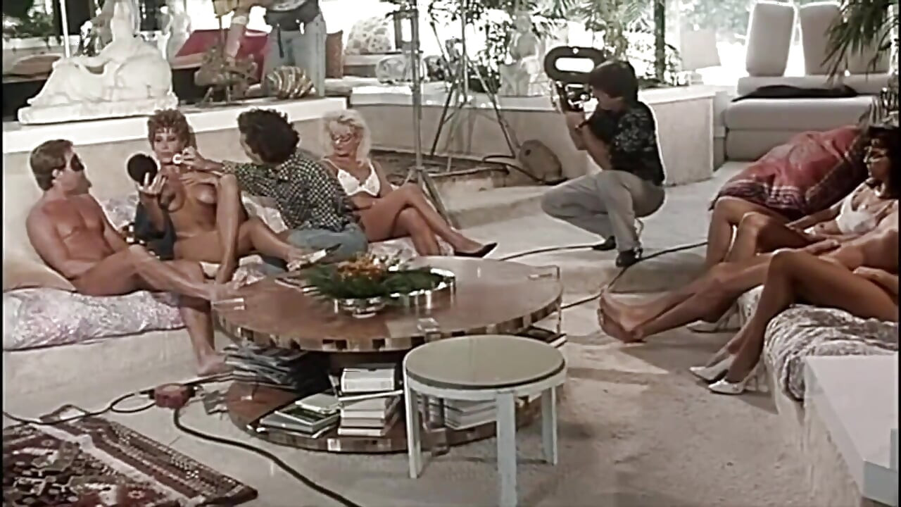 Milly Hug Ve Bolca Anal Içeren Porno Seti