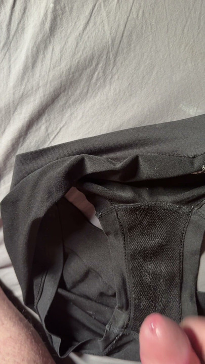 Cumming in black panties