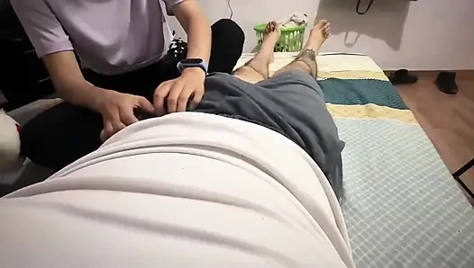Tinder'da tanıştığım azgın genç kız tüm dölümü yutuyor