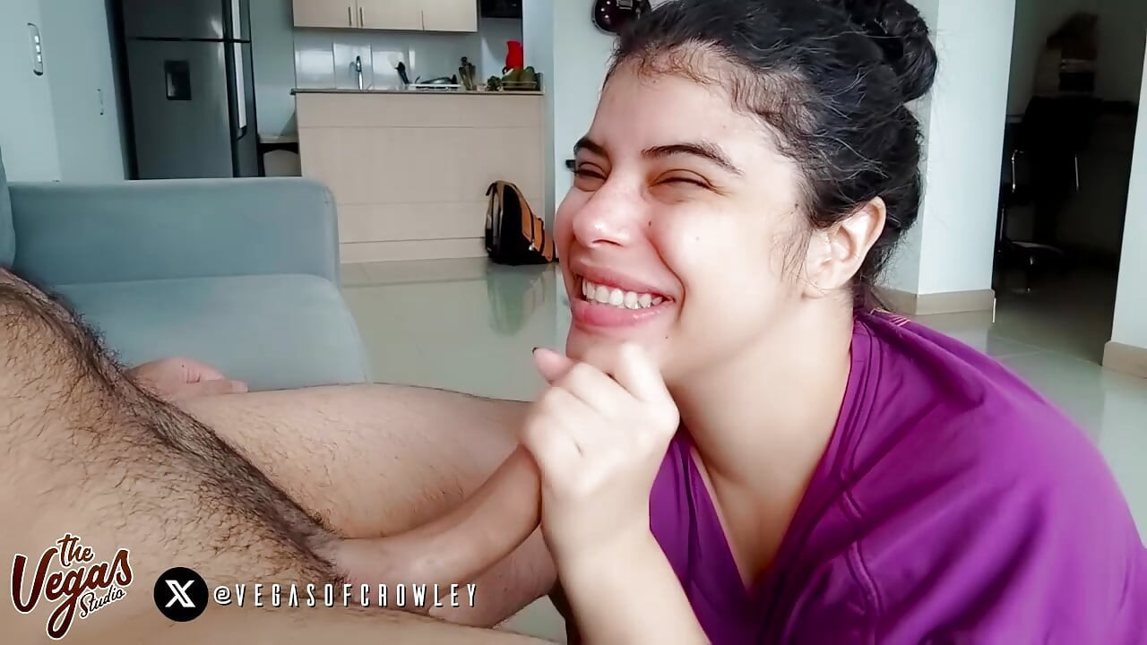 Balcony Risk Blowjob: Kneeling in Our New Apartment, Sucking Him Deep with Neighbors Just Across the Way - Selena Vega