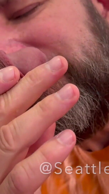 Epic moment from "Hairy Coach breeds Seattle Dad"