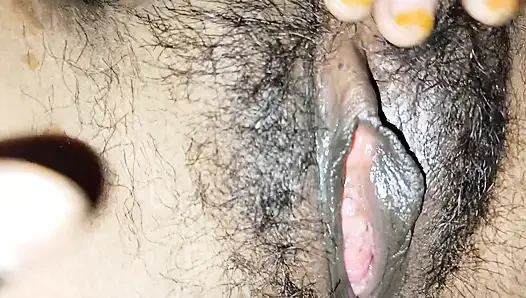 Memek kakak ipar india ini ternyata nggak pernah puas kalau belum dientot!