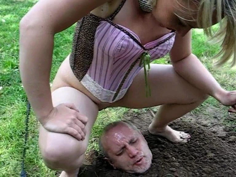 Odallday被埋并被撒尿