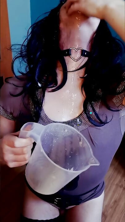 sissy trying what it's like to be covered fully in cum, using own collected cum to look like after bukkake