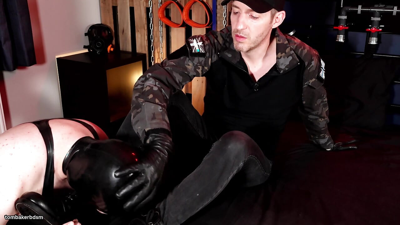 Tom Dominates the Chastity Slave with Leather Boots (4k)