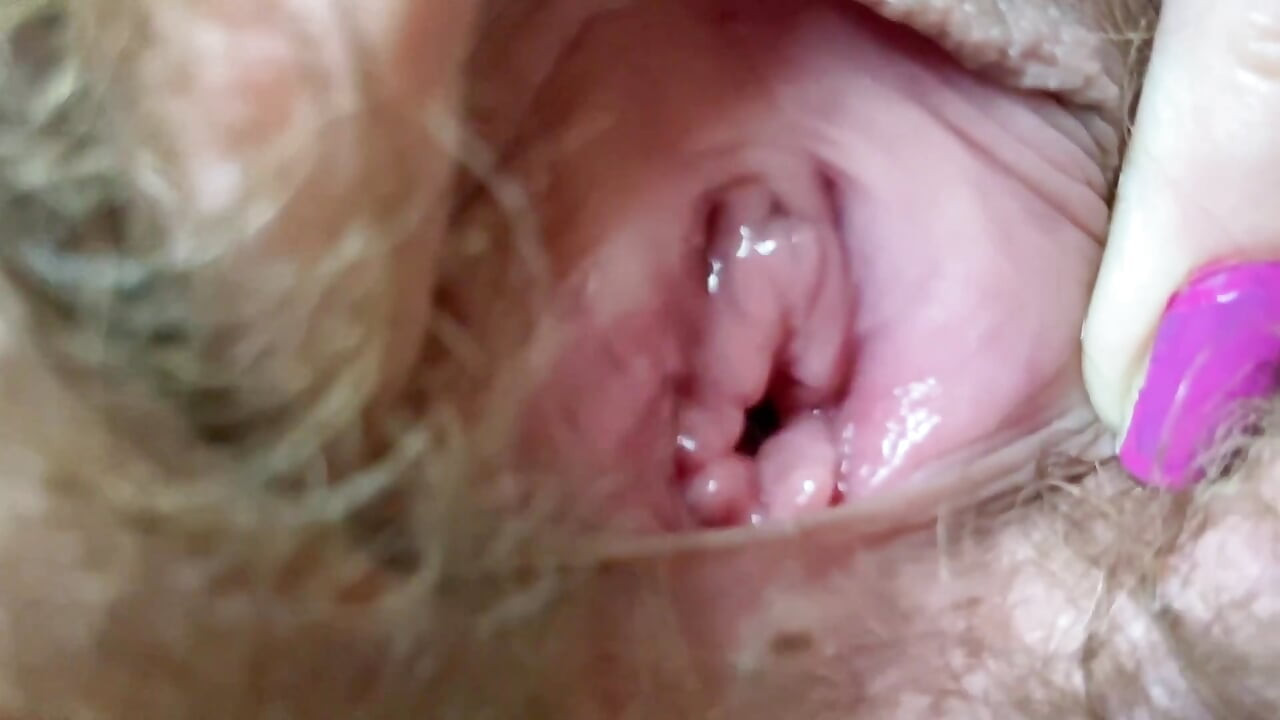 Giantess 페티쉬 비디오 털이 무성한 질 익스트림 클로즈업