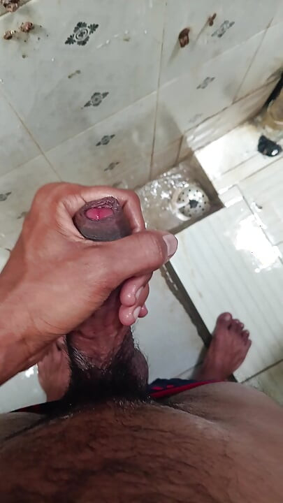 Young guy for females, Mastrubating hardcock