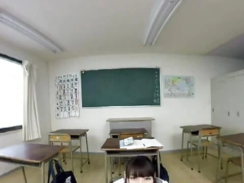 隔壁的挑逗女孩知道如何诱惑和破坏你的自制力.