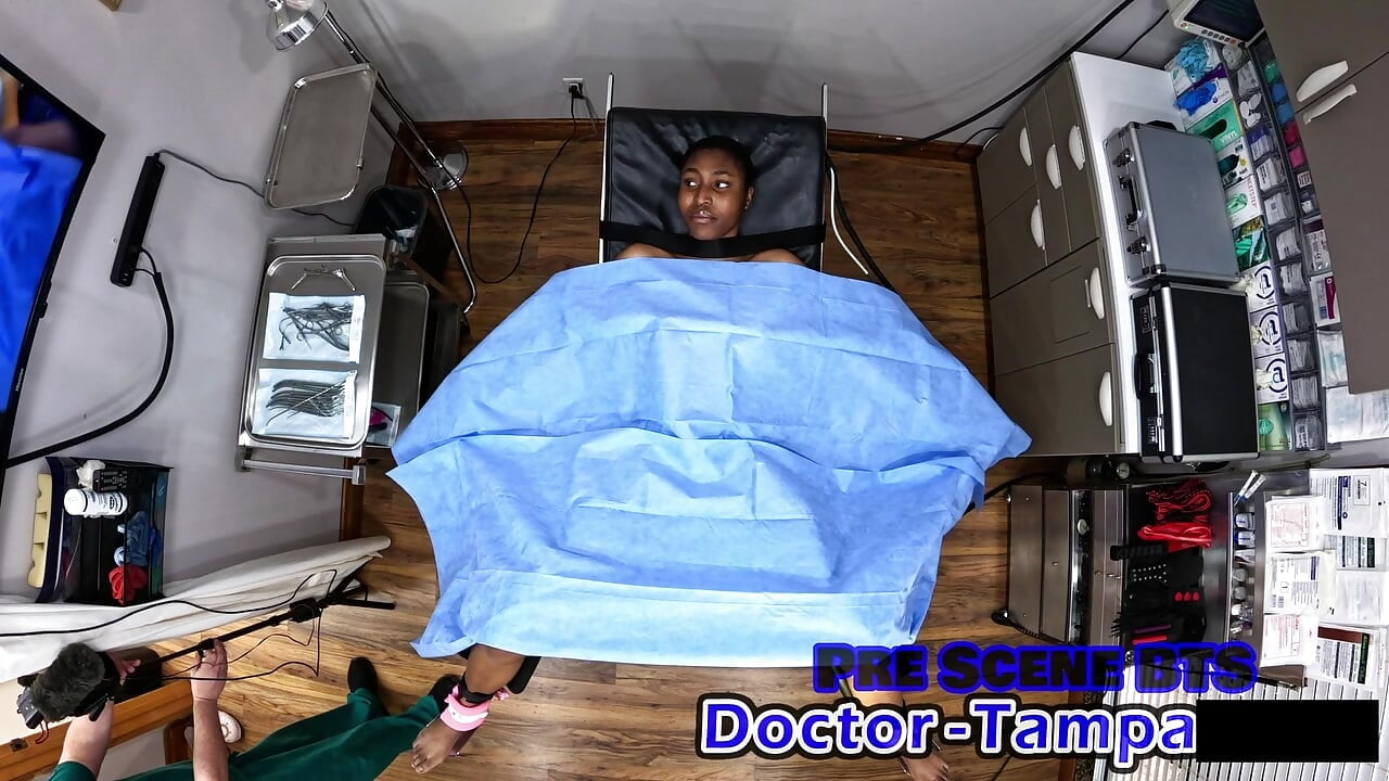 Dr Tampa - stranci u noći: Način nije pošteno izdanje - Daisy Mynx