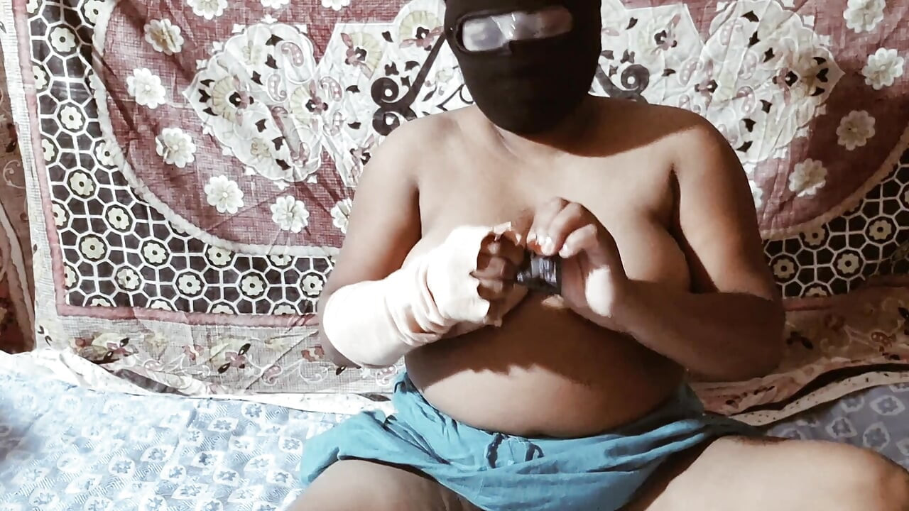 Desi woman housewife full nude village woman housewife Sex Desi Bhabhi hot bhabhi Big nipples and village desi bhabhi hot indian Big big pus