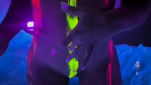 Hellt nach unten, glow up