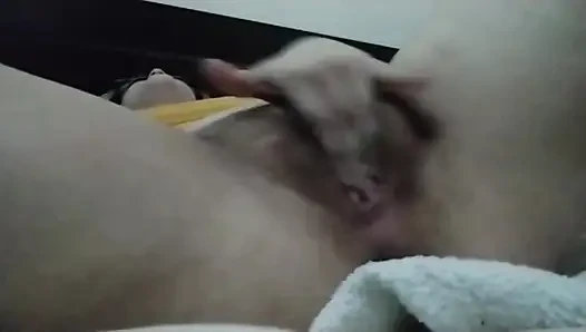 Double Amputee Has Fun Jerking off