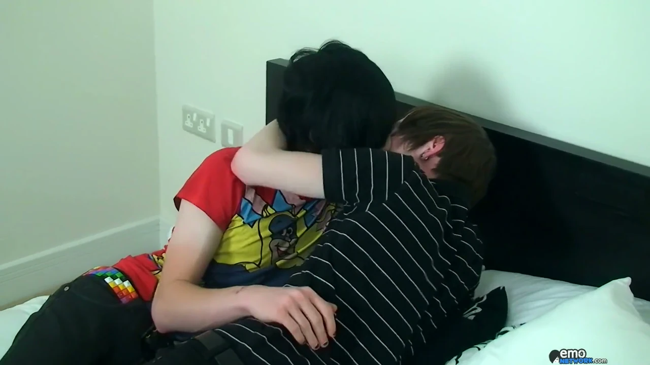 Sean Takes a Fuck & a Messy Facial!,HomoEmo