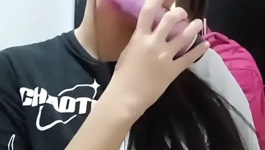 Tuttuğum masöz beni sikiyor (Casero Real)