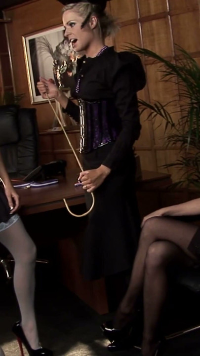 Anna Lovato Teaches Gemma Hiles And Michelle Thorne How To | Clip 1