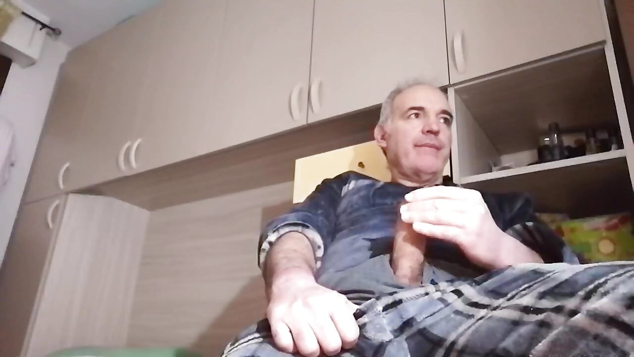 Дай мне свою задницу, я хочу тебя трахнуть!