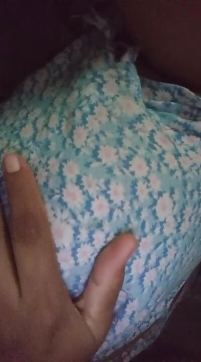 Asian Indian Desi dziewczyna duże cycki jak MMS hardcore jebanie i rewelacyjna gra wstępna Wideo z dużym dildo