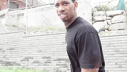 Я иду по улице ищу кого-то, чтобы трахнуть меня жестко, и я нахожу его - Luna Blackx X Jesus Reyes