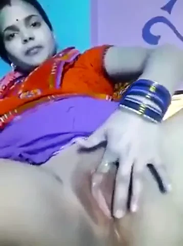 Kolkata bhabhi