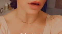 Jennifer Love Hewitt selfie de escote, 9 de diciembre de 2020