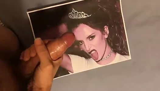 Bella thorne boşalma anısına 13