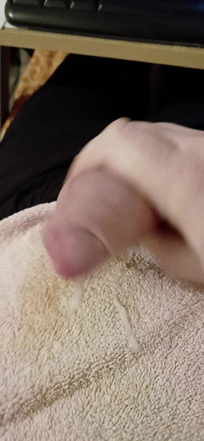 quick cumshot i made as been awhile since doing cumshot vid