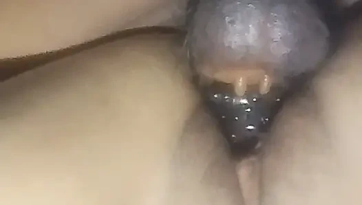 Так хорошо трахаю мокрую киску моей милой жены